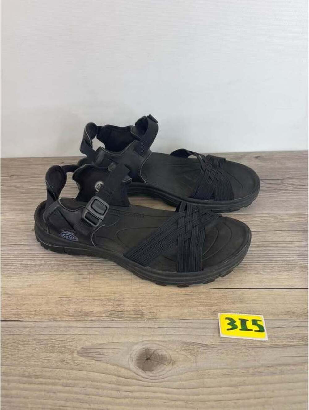 KEEN Womens Size 8 Bali Strap Open Toe Hiking Water Sandals Black Strappy - Picture 5 of 5